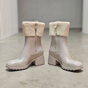 Womens Gray Waterproof Boots With Fleece Lining & Zipper Closure